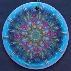 ROUND CERAMIC
ORNAMENT
MULTI 7 AQUA